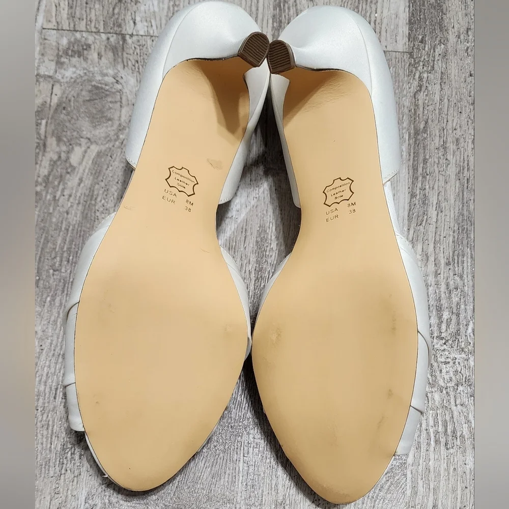 Nina Corrine Ivory Satin MID-HEEL D'ORSAY PUMPS WITH JEWELED BUCKLE Size 8 - Picture 7 of 8